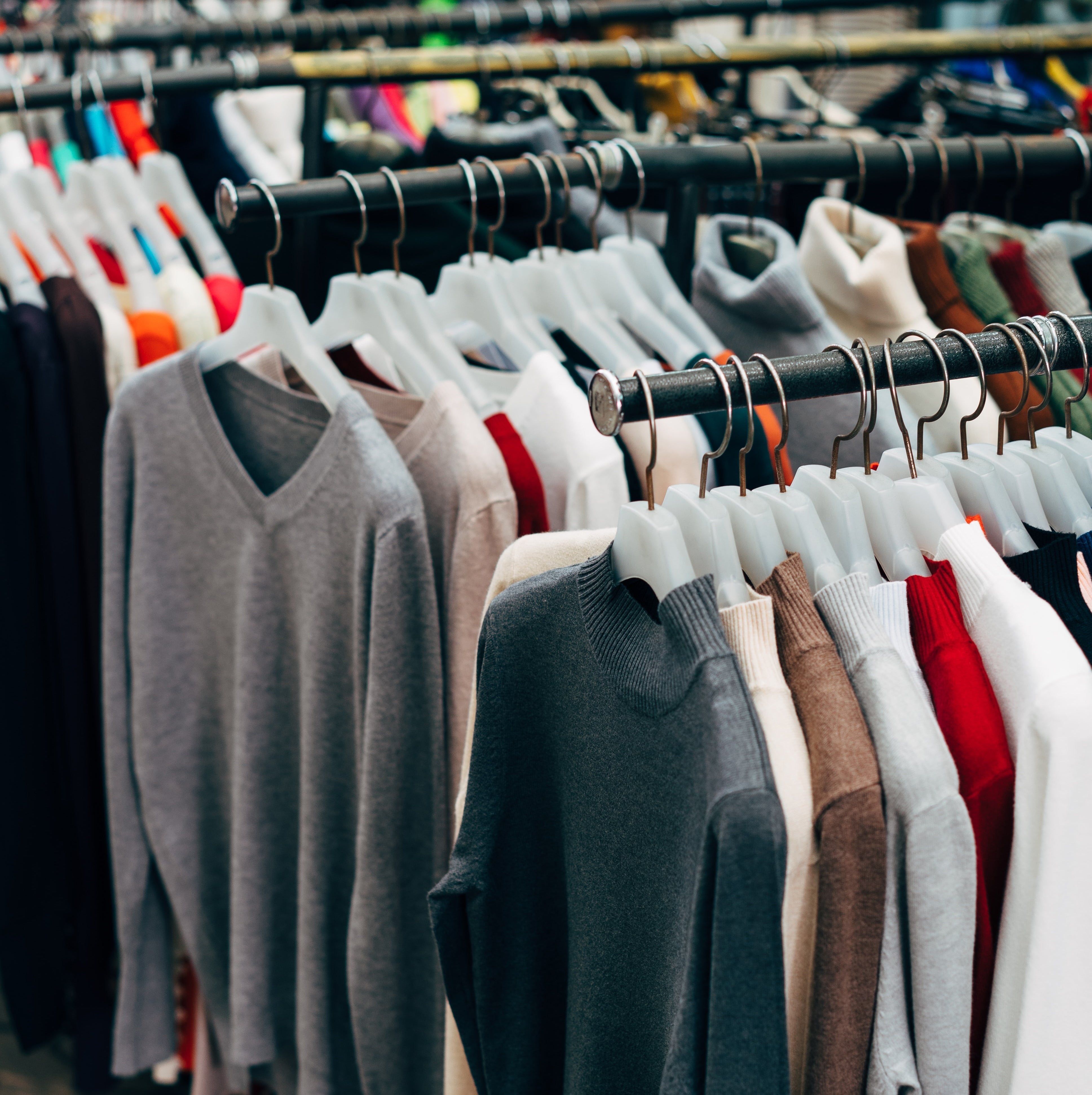 What’s Stopping Fast Fashion from Paying a Living Wage? - FRANC