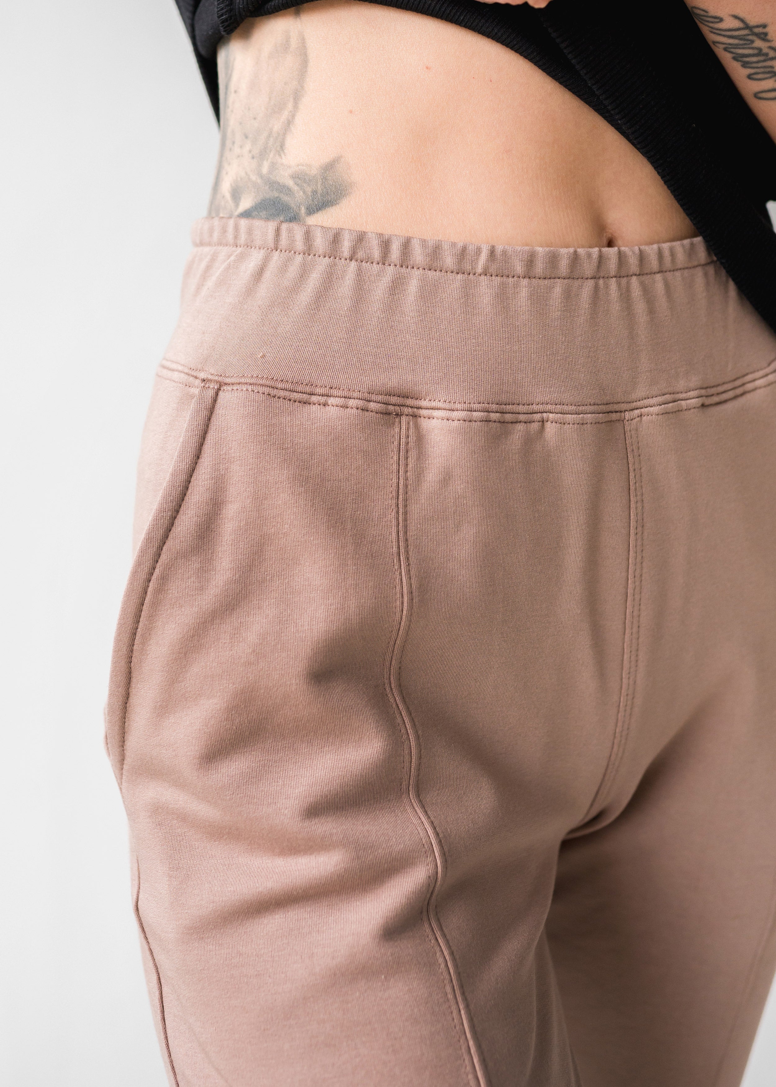 The Lightweight Trouser Sweatpant in Latte | FRANC Sustainable Clothing